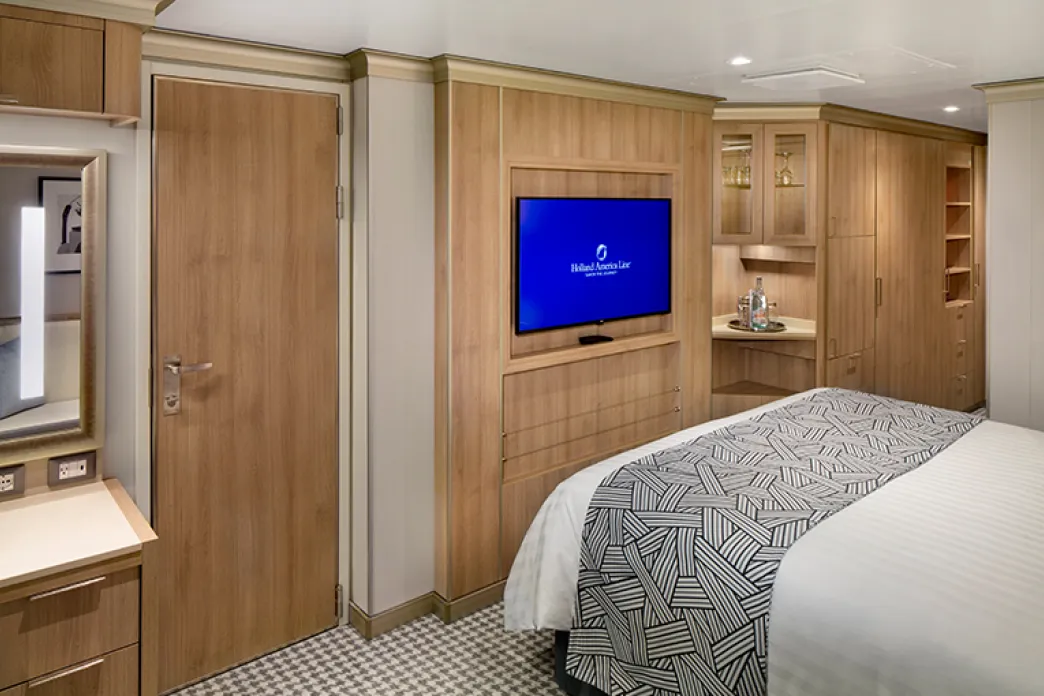 Holland American Line Rotterdam - Family Oceanview stateroom