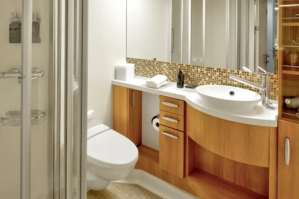 Celebrity Solstice - Concierge Class bathroom